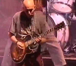 Slamó, még a Gbson L5-S-el