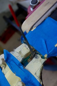 Finom tűreszelős tágítás, 10-15 percig kellett reszelni