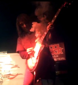 A füstölő Gibson