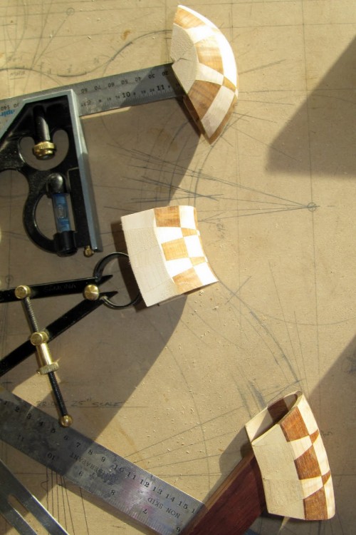 A gitár terve és a módszer, ahogy "boltívként' felépíti A gitár terve és a módszer, ahogy "boltívként' felépíti