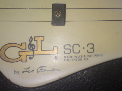 G&L SC-3, szintén még Leo Fender szignójával